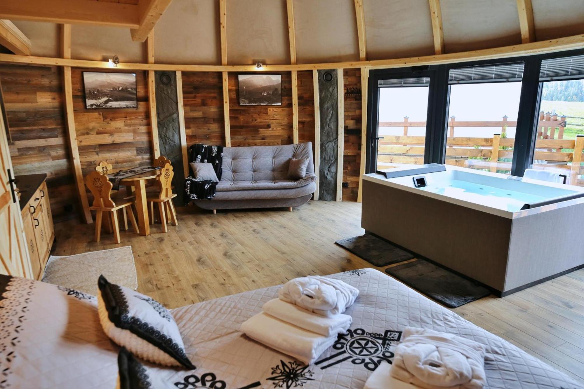Tatry Mountain Glamp Z Jacuzzi Hotel Zakopane Exterior photo