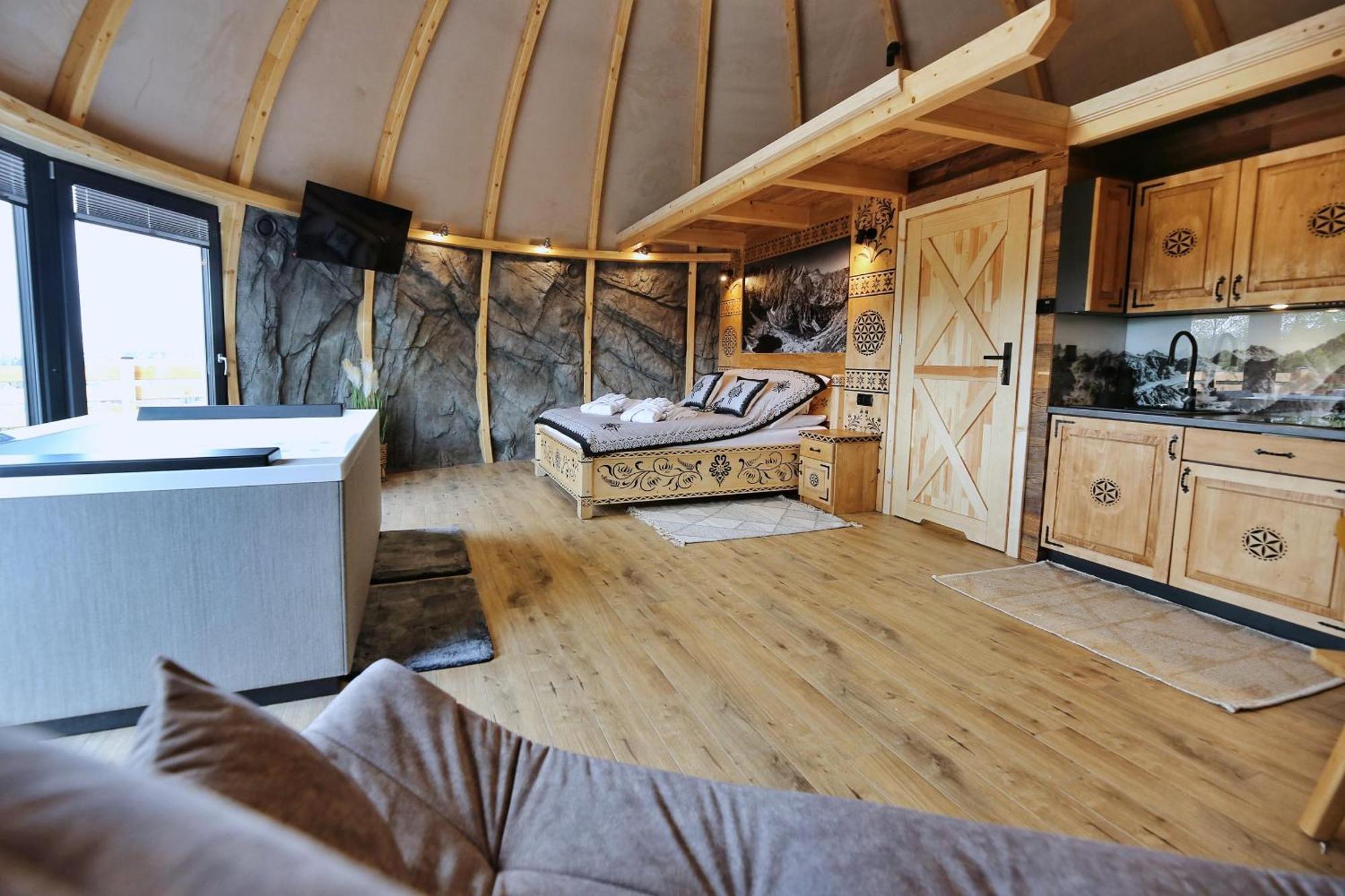 Tatry Mountain Glamp Z Jacuzzi Hotel Zakopane Exterior photo