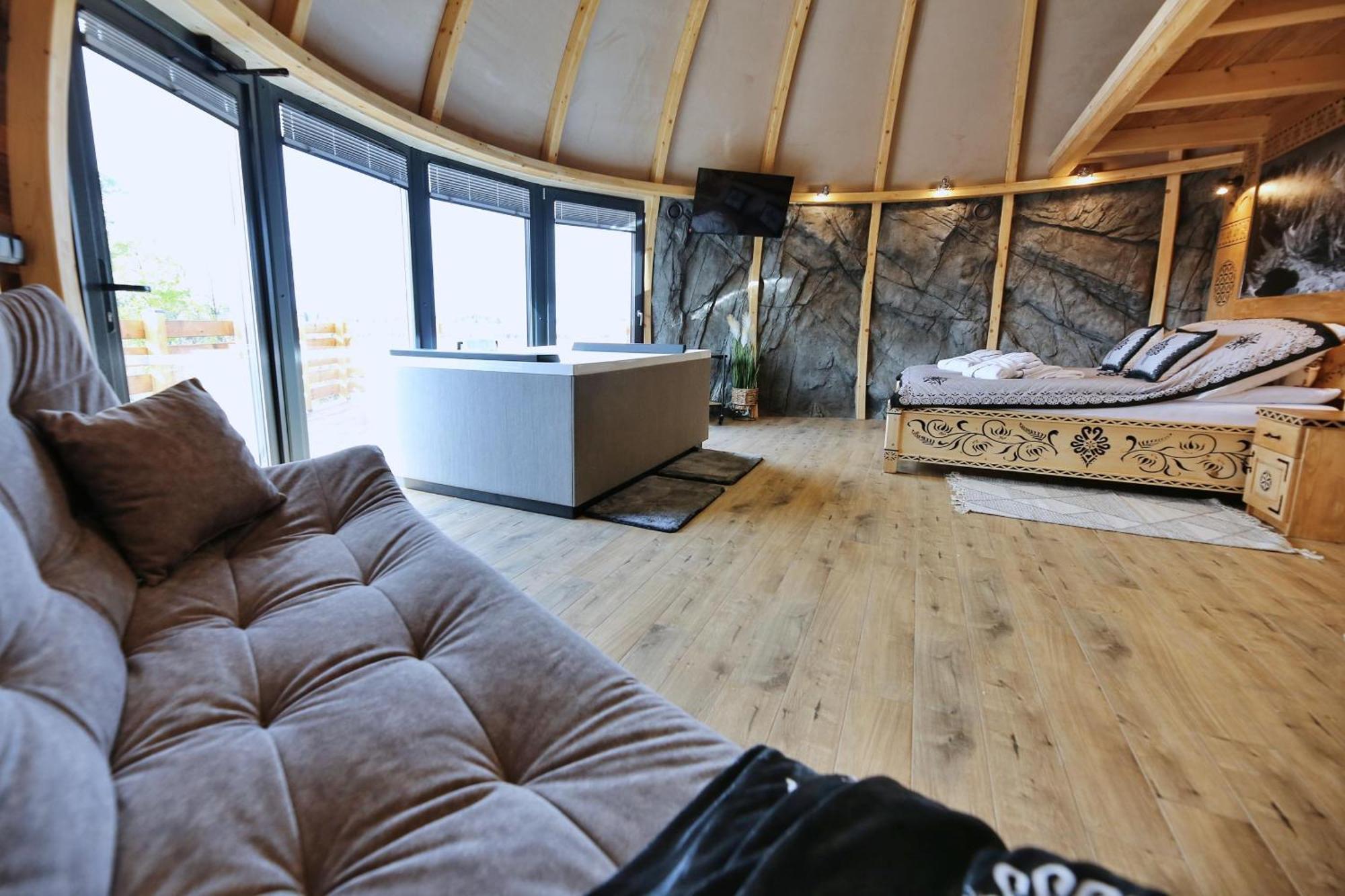 Tatry Mountain Glamp Z Jacuzzi Hotel Zakopane Exterior photo
