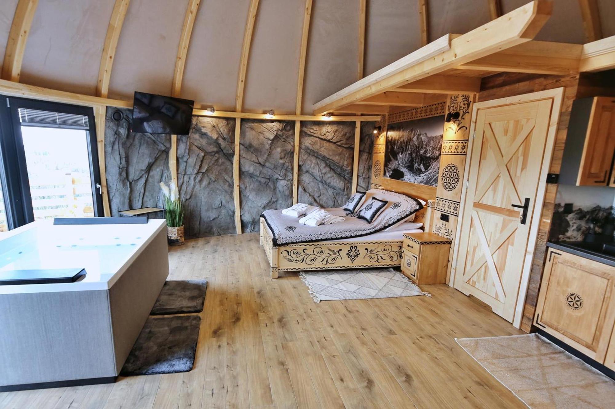 Tatry Mountain Glamp Z Jacuzzi Hotel Zakopane Exterior photo