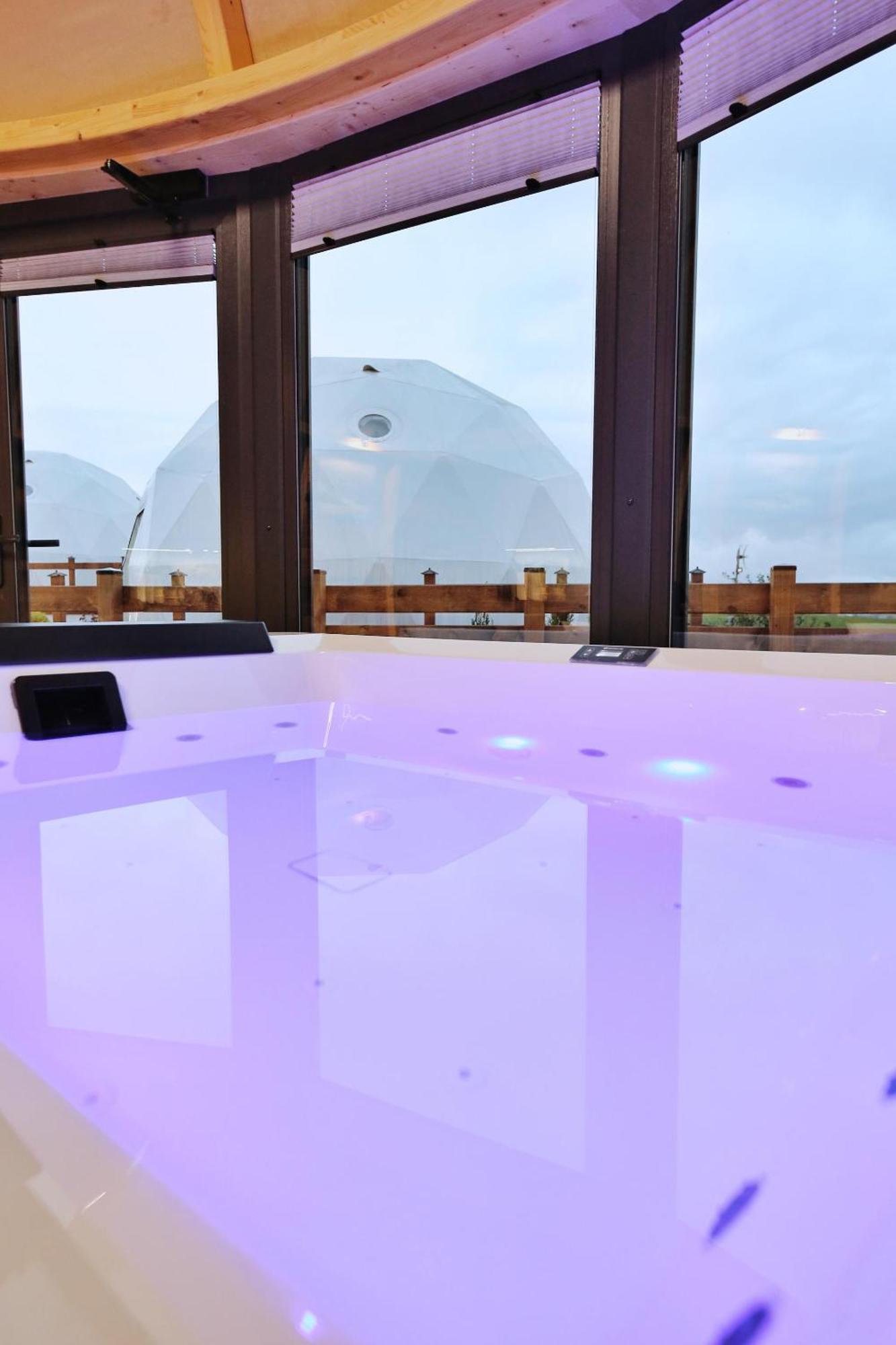 Tatry Mountain Glamp Z Jacuzzi Hotel Zakopane Exterior photo
